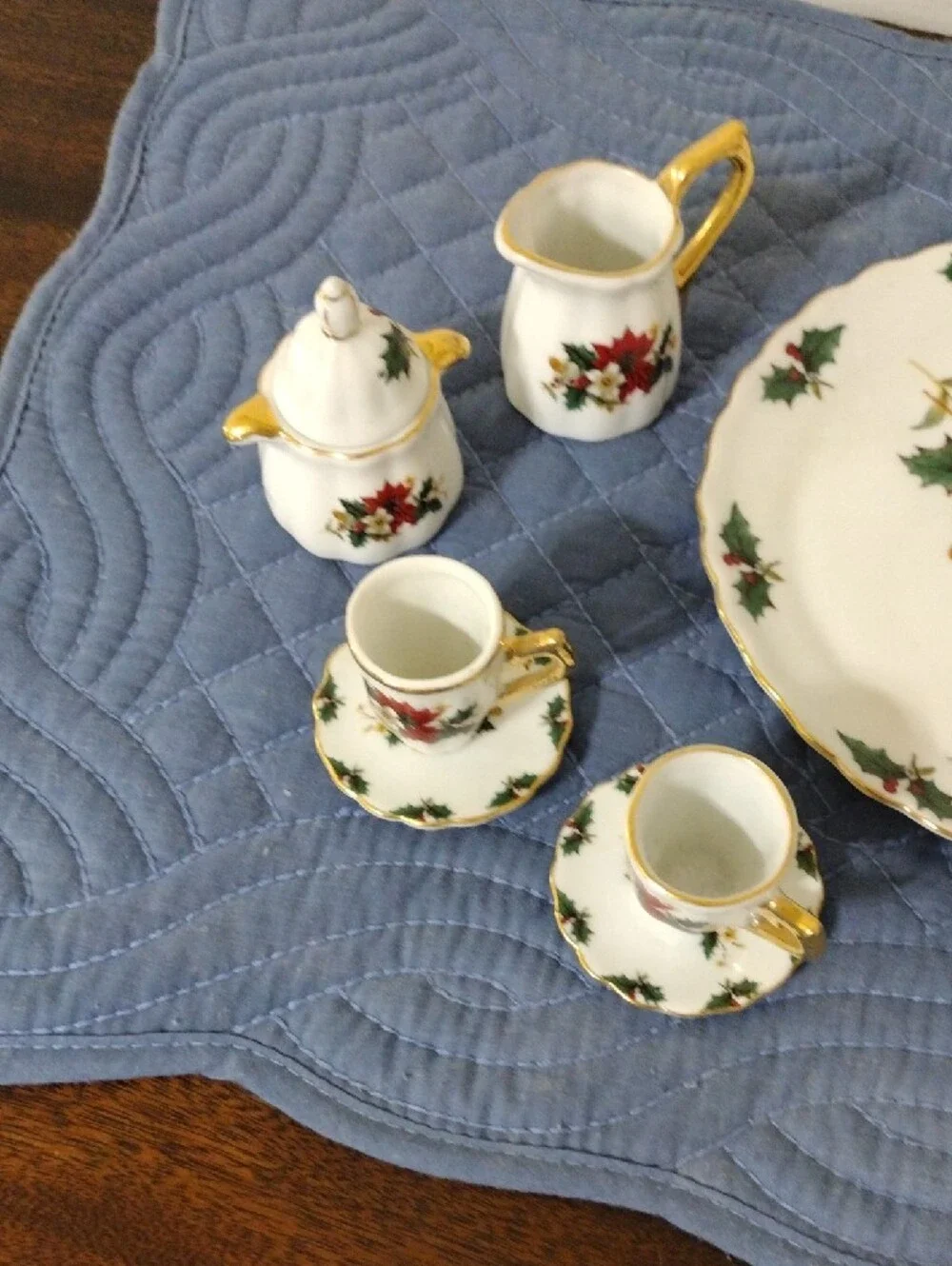 N/A elegant porcelain